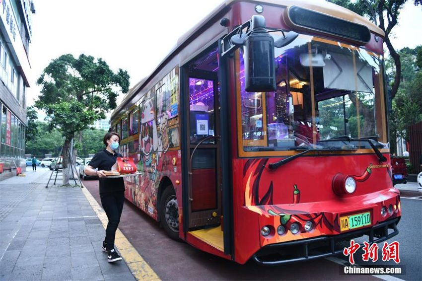Chengdu inaugura primeiro “ônibus de hotpot”
