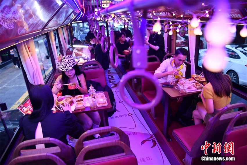 Chengdu inaugura primeiro “ônibus de hotpot”