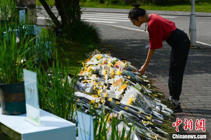 Alma mater de Yuan Longping realiza cerimônia em sua homenagem no primeiro aniversário após sua morte
