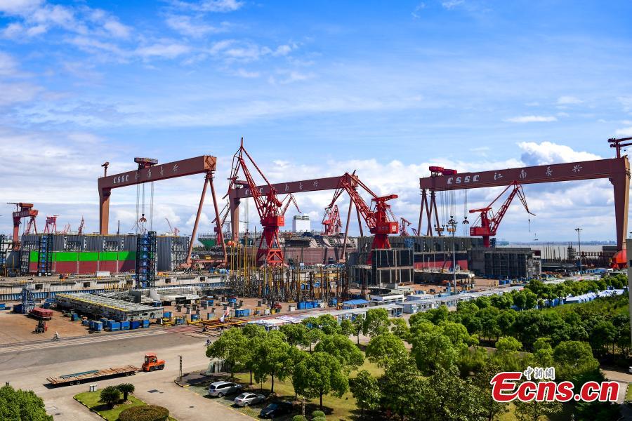 Empresa da construção naval em Shanghai tenta recuperar produção