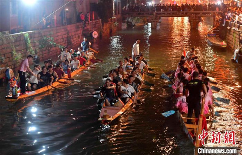 China recebe Festival do Barco-Dragão em todo o país