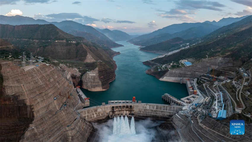 Nova unidade produção energética inicia operação na usina hidrelétrica de Baihetan