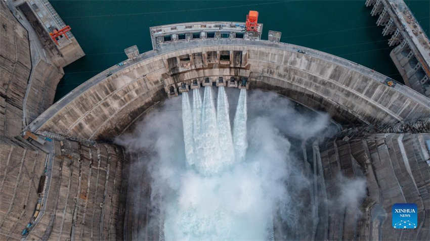 Nova unidade produção energética inicia operação na usina hidrelétrica de Baihetan
