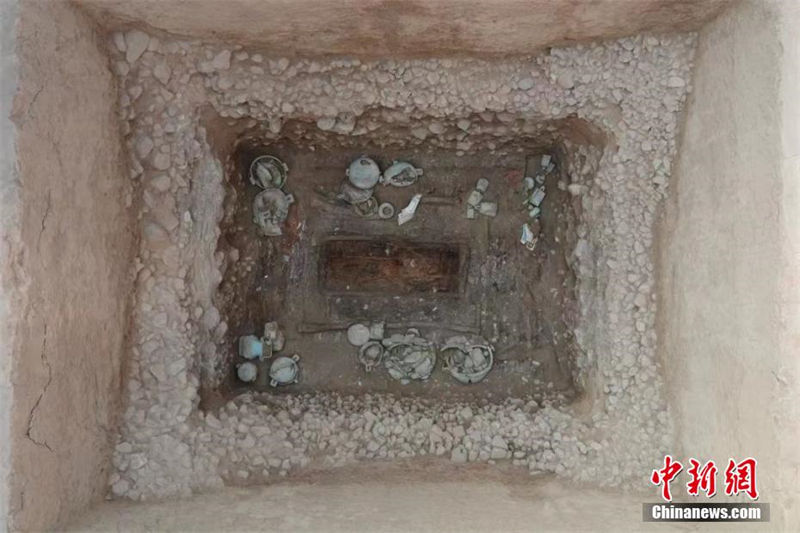 Shanxi descobre túmulo nobre de mulher grávida do final do Período da Primavera e Outono 