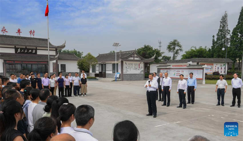 Xi Jinping inspeciona cidade de Meishan, sudoeste da China