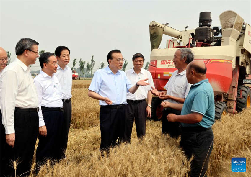 Premiê chinês enfatiza garantia de segurança de grãos e fornecimento de energia