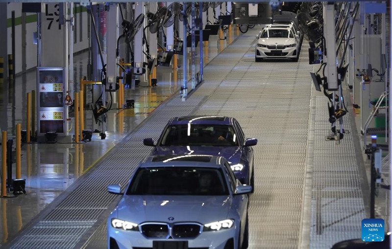 BMW abre nova fábrica na China
