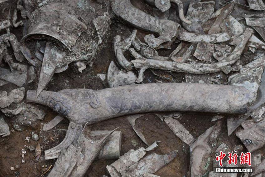 Galeria: escavações arqueológicas estão em andamento no fosso No. 8 de Sanxingdui