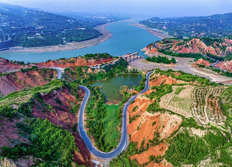 Shanxi: paisagem pitoresca nas margens do rio Amarelo 