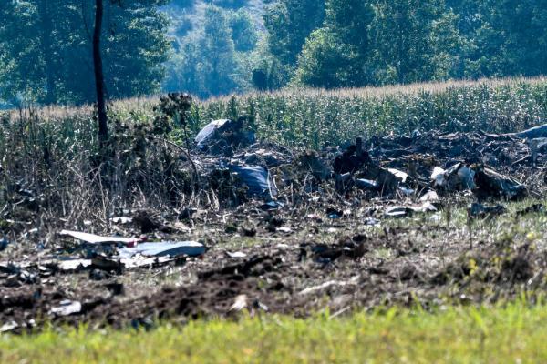 Autoridades gregas: nenhuma substância perigosa para a saúde pública encontrada no local do acidente de avião ucraniano