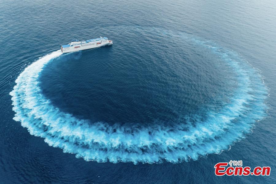 Maior navio Ro-Ro de passageiros do mundo completa ensaio marítimo