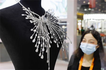 Jóias em destaque na 2ª Exposição Internacional de Produtos de Consumo da China
