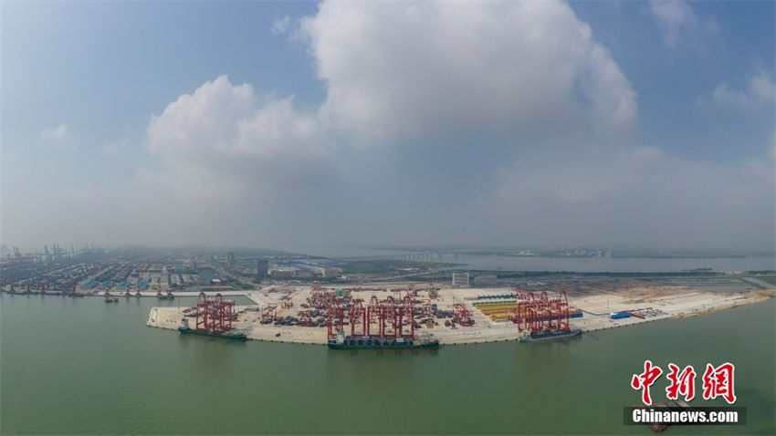 China: primeiro terminal de transporte multimodal totalmente automatizado do mundo entra em operação