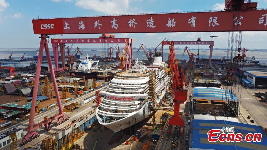 Primeiro grande navio de cruzeiro da China está em construção