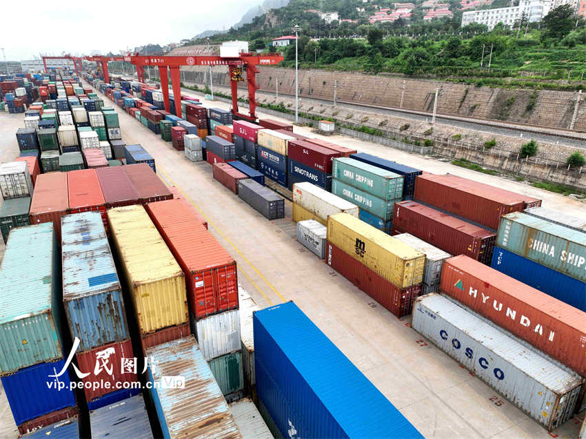 Lianyungang: transporte intermodal marítimo-ferroviário promove desenvolvimento da iniciativa “Cinturão e Rota”