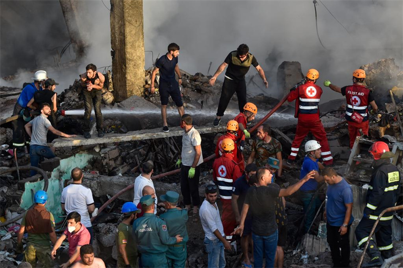 Explosão no centro comercial armênio causa 1 morte