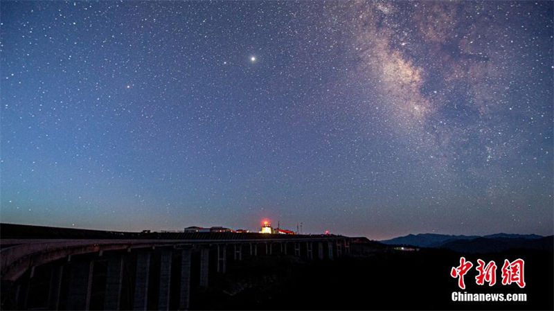 Galeria: céu estrelado de reserva nacional natural de Shennongjia no centro da China