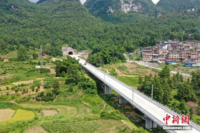 Galeria: túnel da linha ferroviária de alta velocidade de Guiyang-Nanning foi perfurado