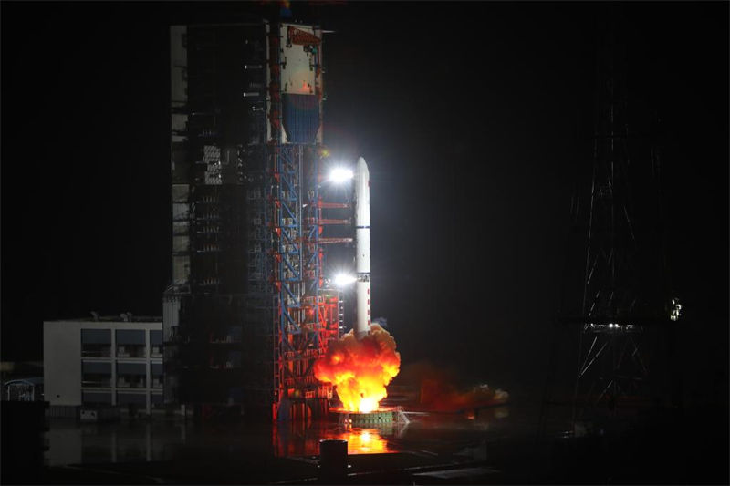 China lança novo grupo de satélites de sensoriamento remoto