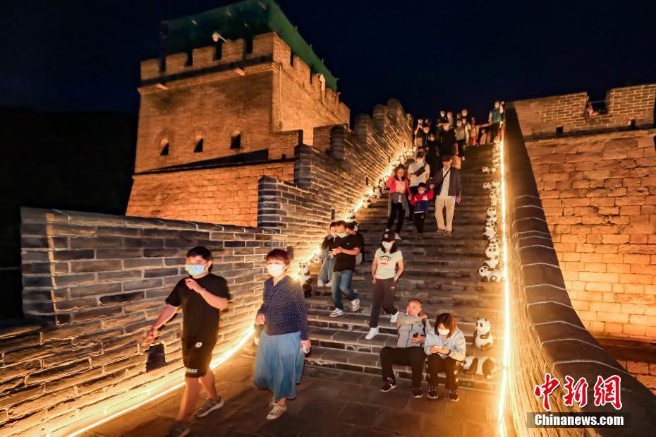 Galeria: seção Juyongguan da Grande Muralha abre ao público à noite pela primeira vez