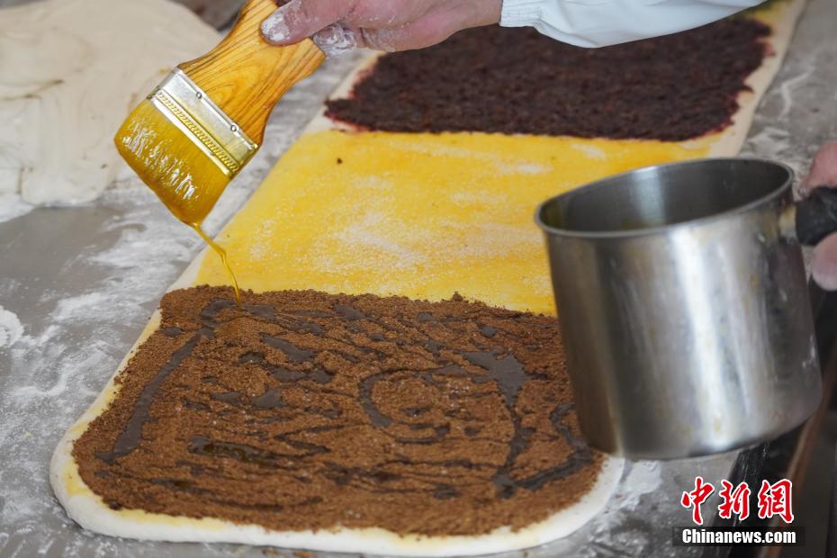 Lanzhou: tradicional bolo da lua mostra habilidades tradicionais 