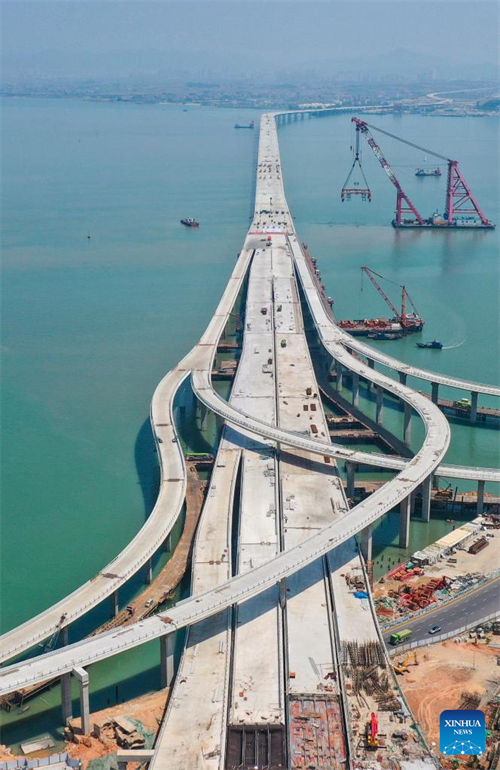 Fujian: ponte Xiang'an de 12 km completa fechamento