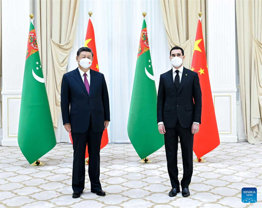 Presidentes chinês e turcomano se reúnem para avançar laços bilaterais