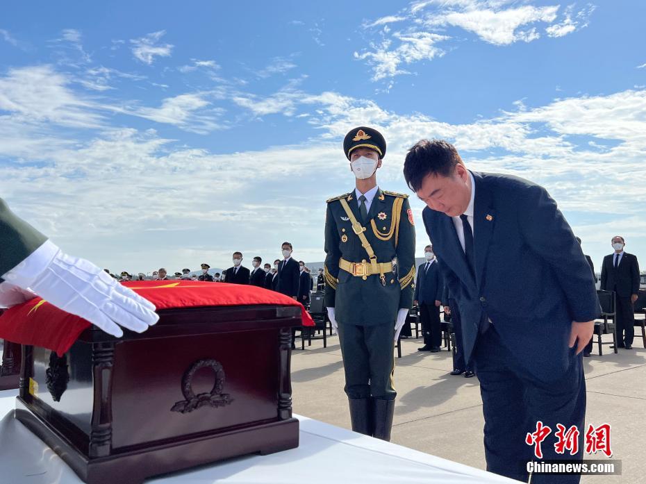 Nono lote de restos mortais de soldados chineses na Guerra da Coreia são devolvidos à China