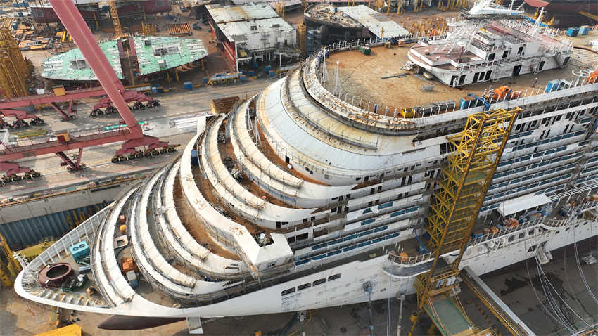 Shanghai: inicia construção do primeiro grande navio de cruzeiro doméstico