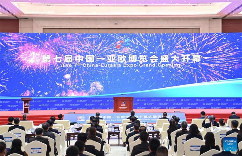 7ª Exposição China-Eurásia é inaugurada em Xinjiang