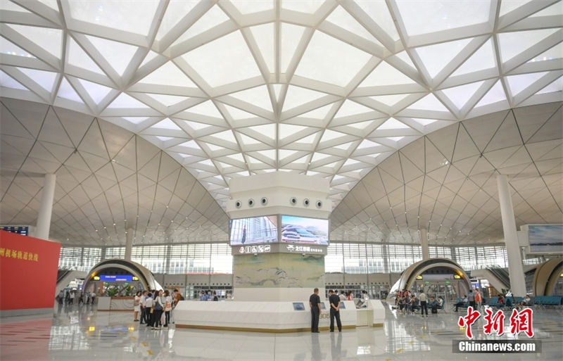 Estação Ferroviária Oeste de Hangzhou entra oficialmente em operação