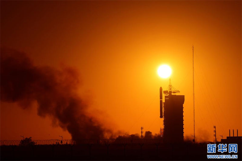 China lança com sucesso observatório espacial para revelar segredos do Sol