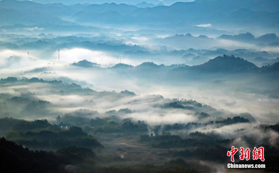 Galeria: madrugada de outono na montanha Qiyun no leste da China