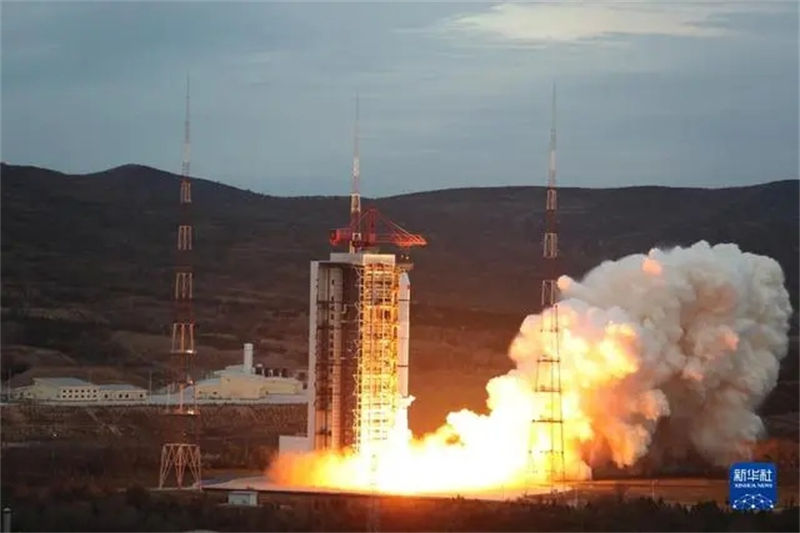China lança novo satélite ambiental