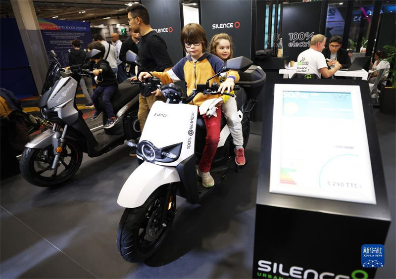 Veículos elétricos chineses estreiam na exposição em Paris