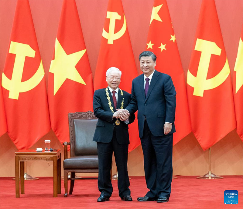 Xi Jinping concede medalha de amizade ao chefe do Partido Comunista do Vietnã