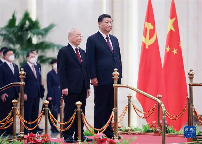 Xi Jinping realiza conversações com chefe do Partido Comunista do Vietnã