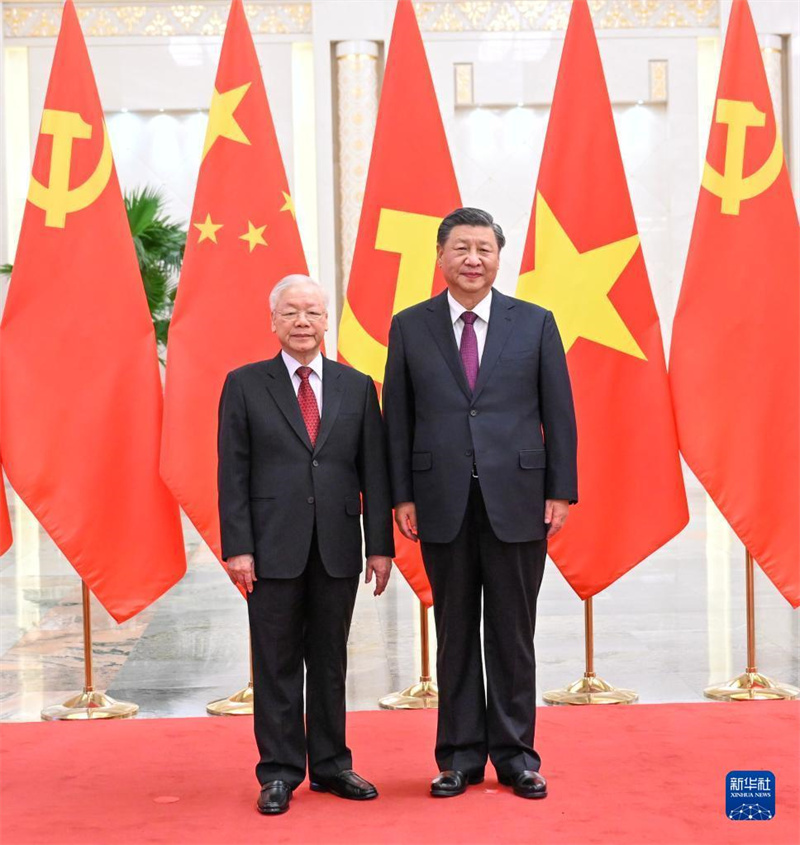 Xi Jinping realiza conversações com chefe do Partido Comunista do Vietnã