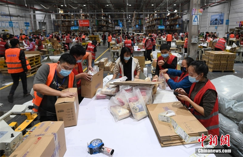 Zhejiang: negócio online em importação e exportação tem alto fluxo