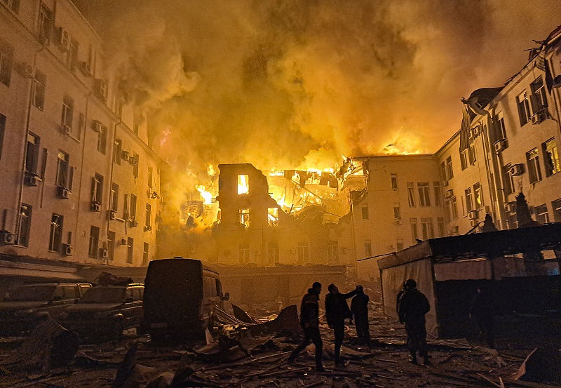 Incêndios se espalham em Donetsk
