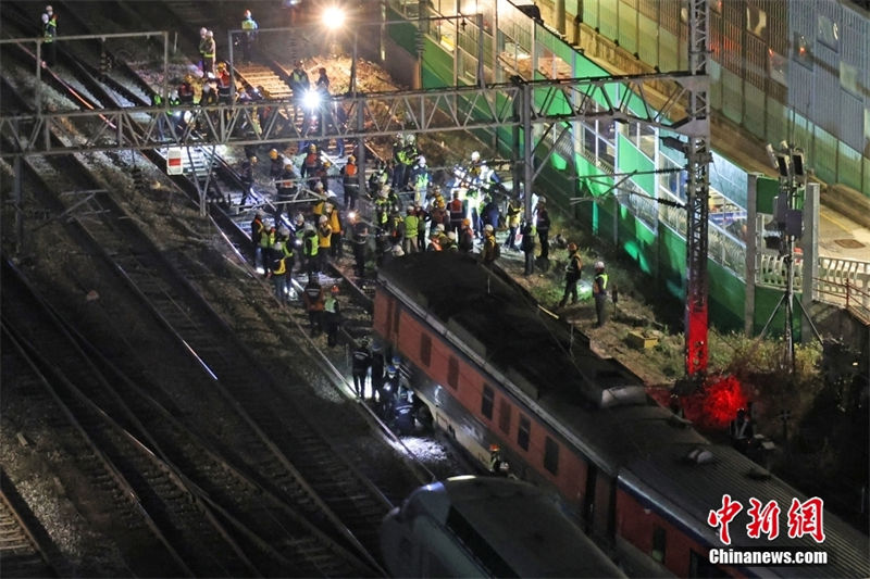 Coreia do Sul: trem de passageiros descarrila e deixa mais de 30 feridos