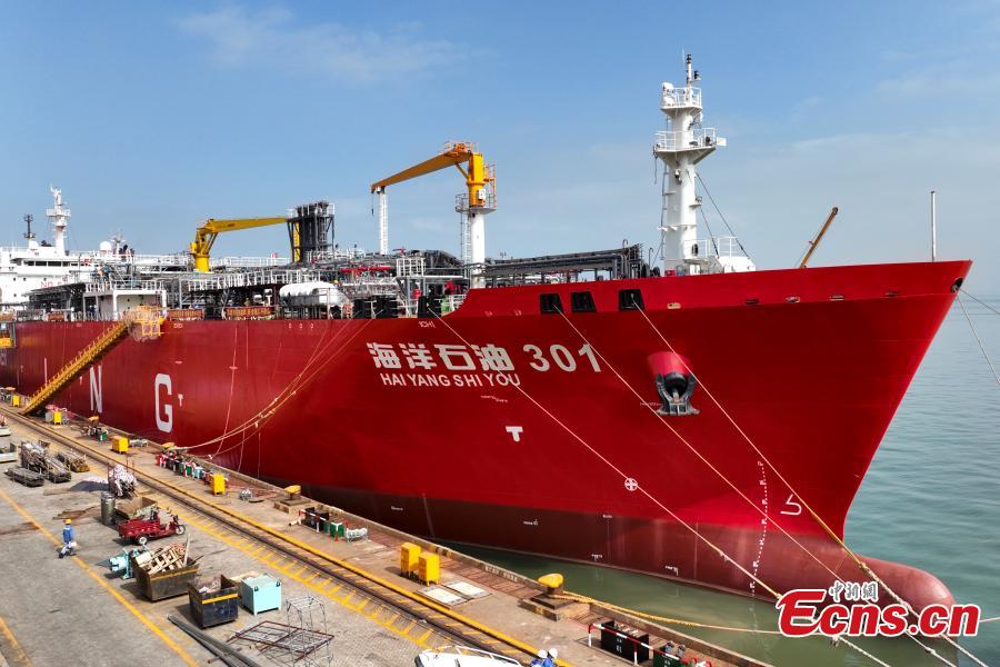 China: primeiro navio de reabastecimento de GNL é colocado em operação