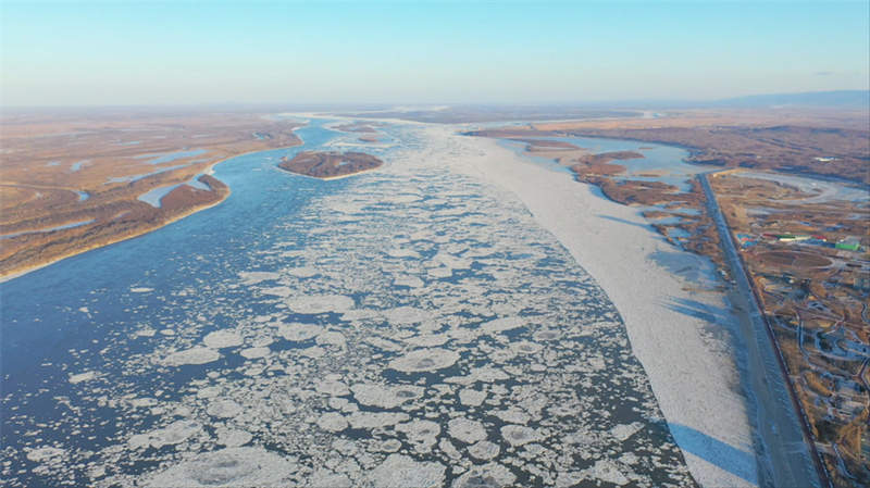Rio Heilongjiang entra no período de “gelo flutuante”