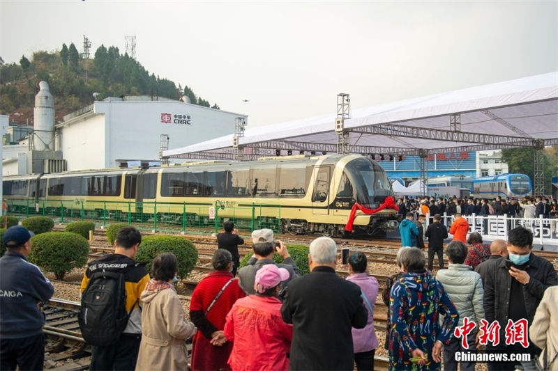 Concluída produção de primeiro trem de cremalheira da China