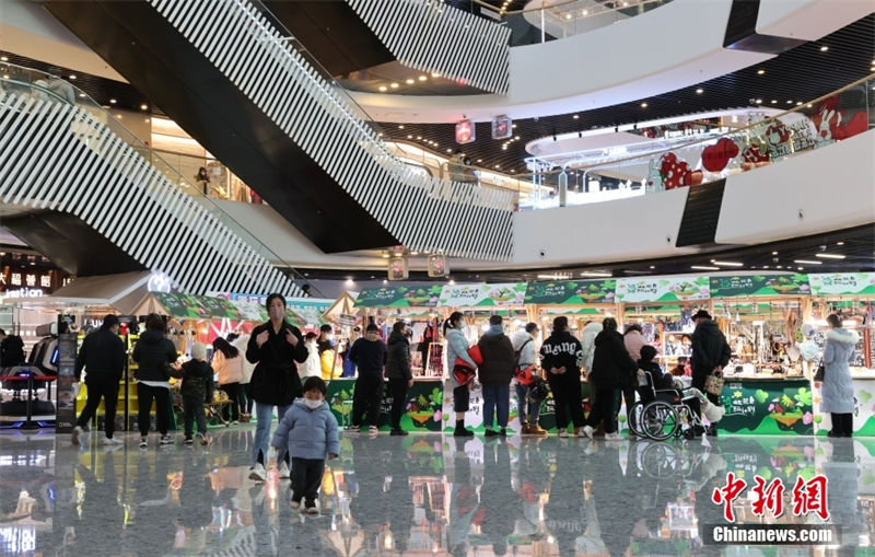 Beijing: vários centros comerciais retomam negócios