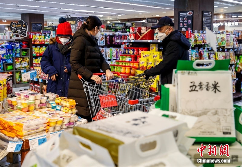 Urumqi: supermercados retomam negócios sucessivamente 