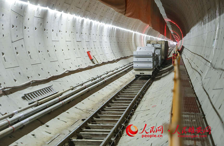 Galeria: Linha Expressa de Xiong'an para o Aeroporto Internacional de Daxing está em construção