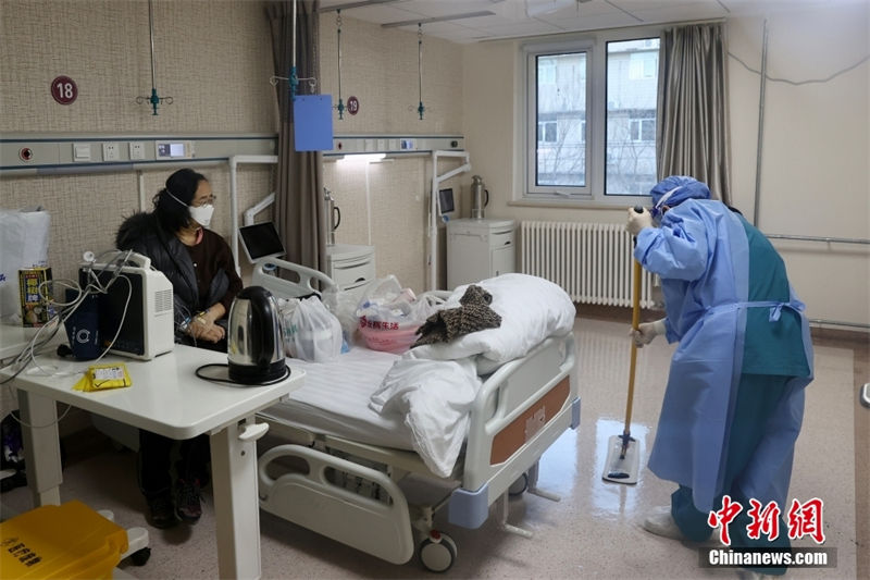 Hospitais de Beijing se esforçam para garantir tratamento