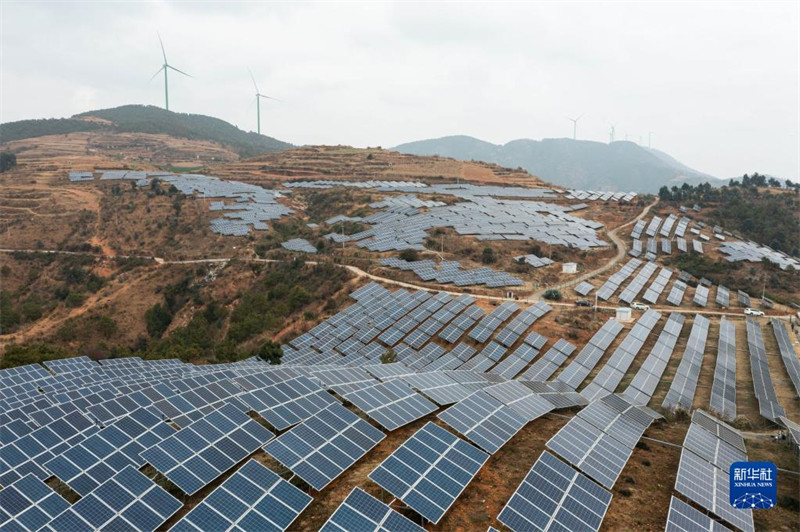 Sichuan realiza promoção ordenada da construção de bases de energia limpa
