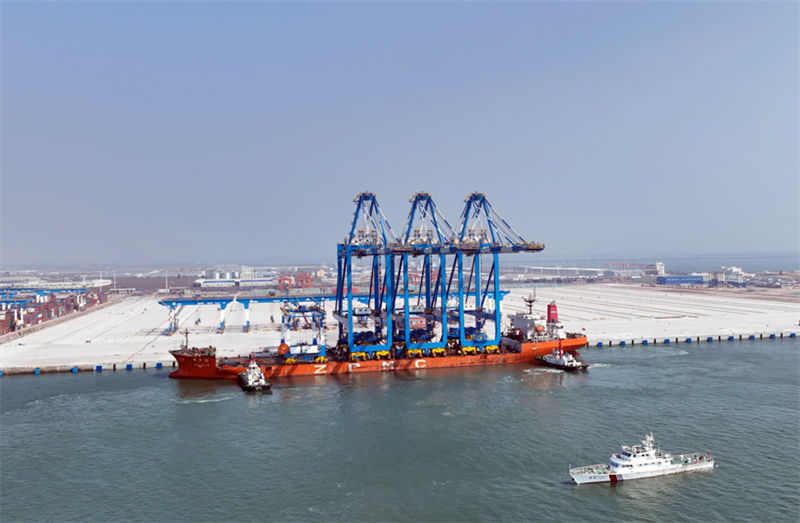 Porto em Guangxi abrirá era do terminal automatizado de contêineres de 200.000 toneladas